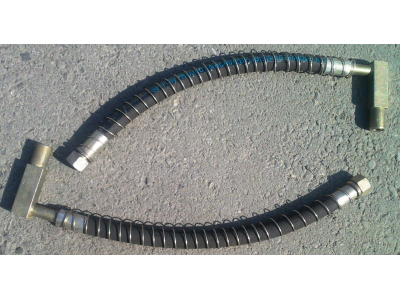 Шланг подъема кузова ø28х660 (МП90) HOWO (ХОВО)  фото 1 Москва