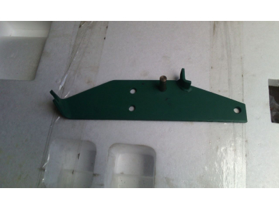 Кронштейн ТНВД WD615, WP10 (под 2 отв.) HOWO (ХОВО) VG9100570015 фото 1 Москва